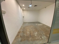 Lucky Plaza (D15), Retail #544357821